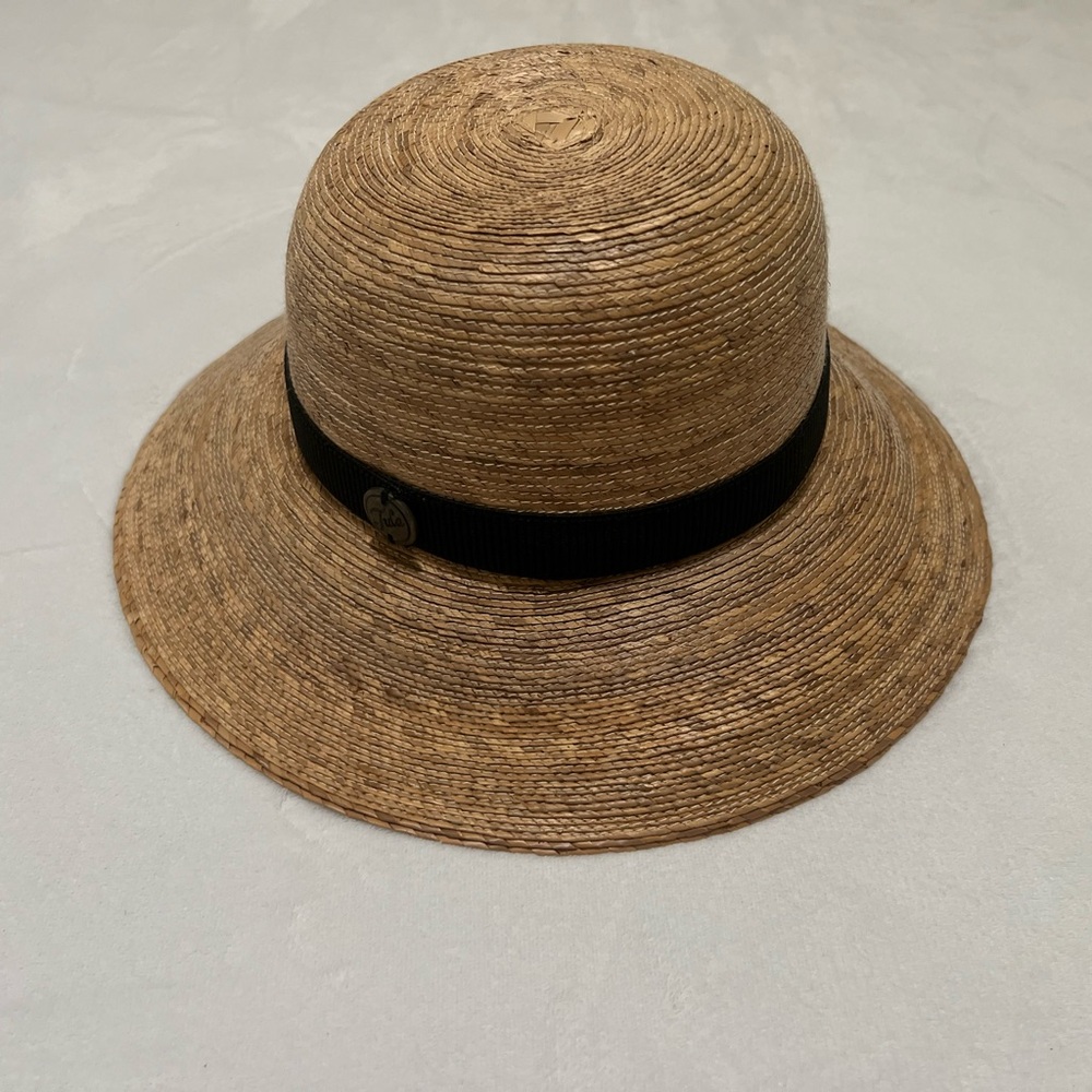 Elegant Tan Straw Hat with Black Band